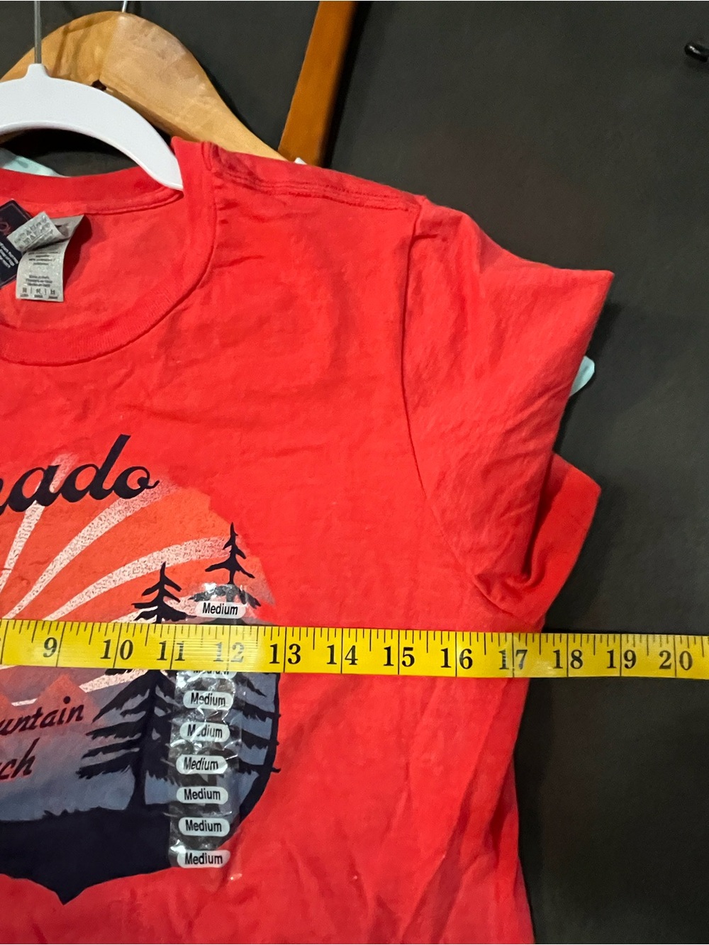 Red Colorado Graphic Tee & Light Blue Nassau Bahamas V‑Neck Tee Lot Of Two M New - Picture 8 of 11